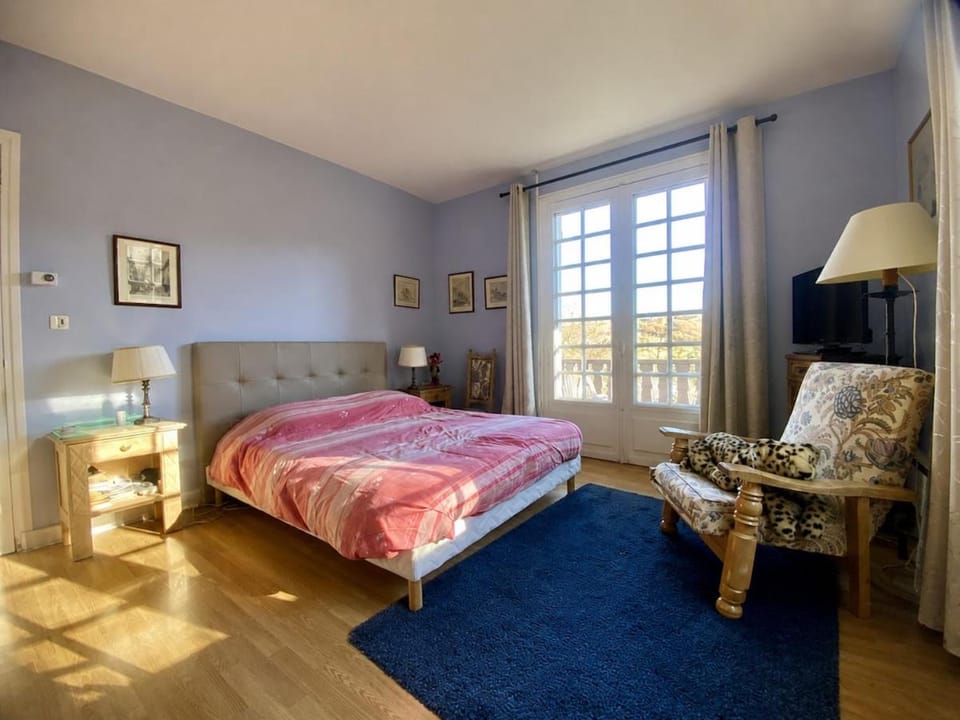 Grande maison familiale Bagnères-de-Bigorre House in Occitanie