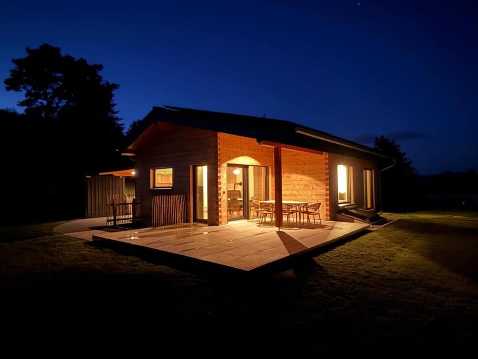 Property building, Night