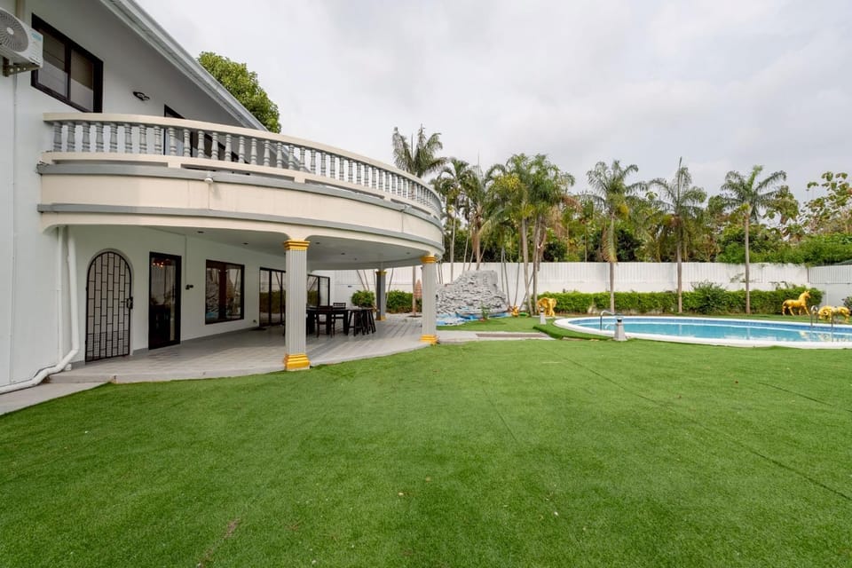 Property building, Spring, Day, Garden, Garden view, Pool view, Swimming pool
