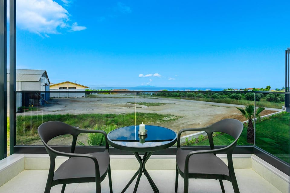 Natural landscape, View (from property/room), Balcony/Terrace