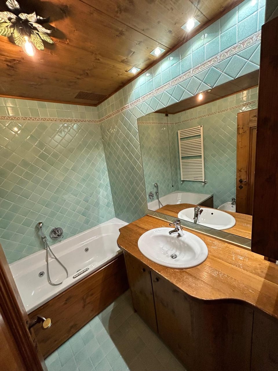 Bathroom, Bath