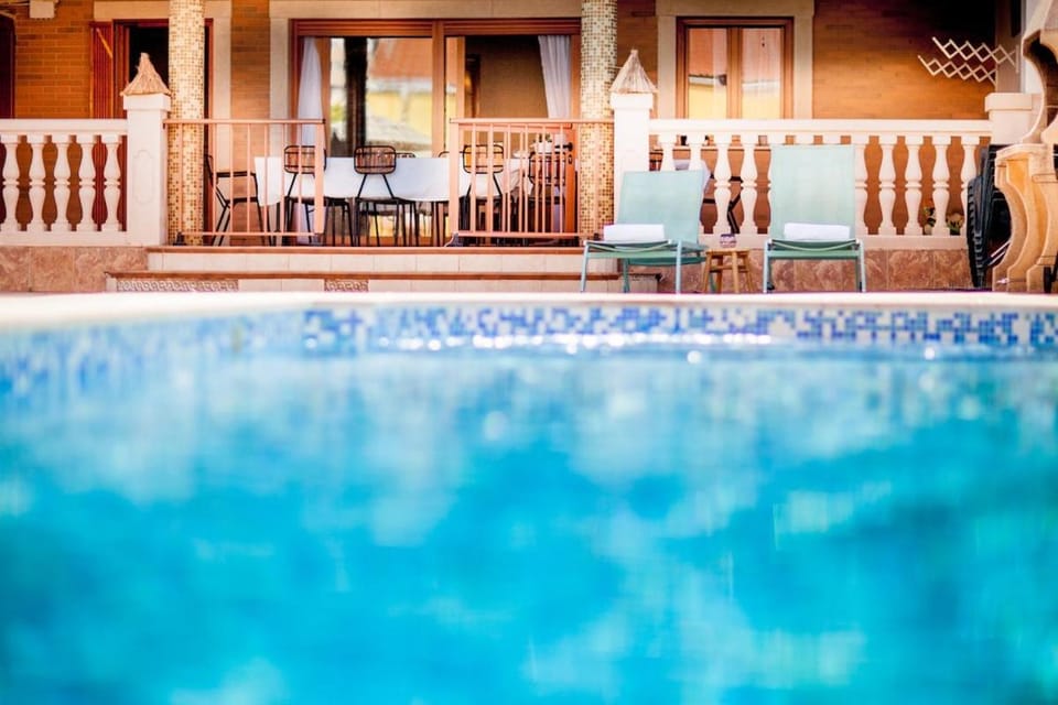 Beach house with private pool, aa and bbq in front of the sea House in Valencia