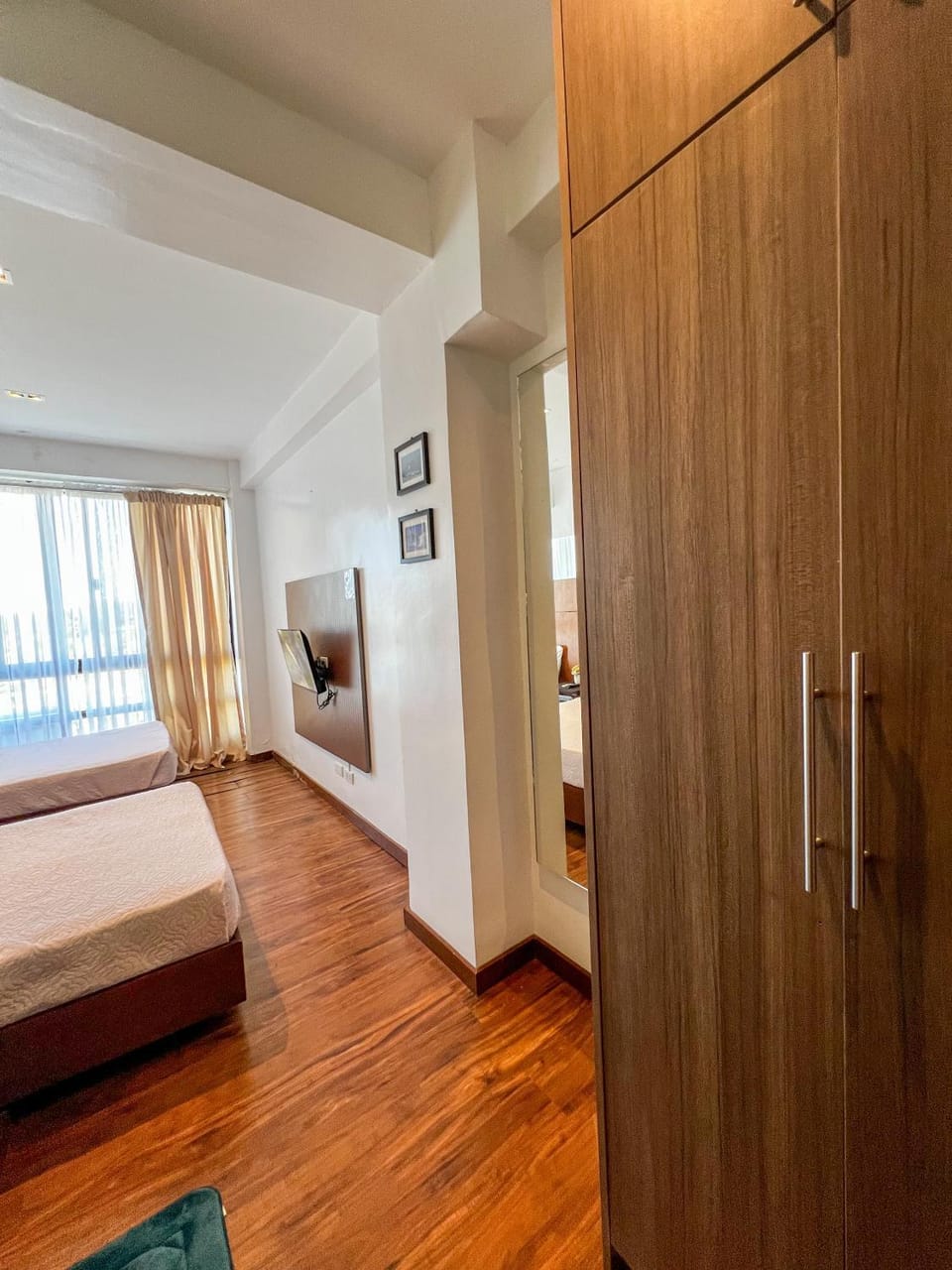 The Hermitage Tagaytay-Deluxe Room Hotel in Tagaytay