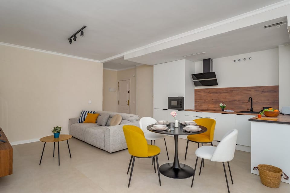Brisa de Banús by Lica Homes Apartment in Marbella