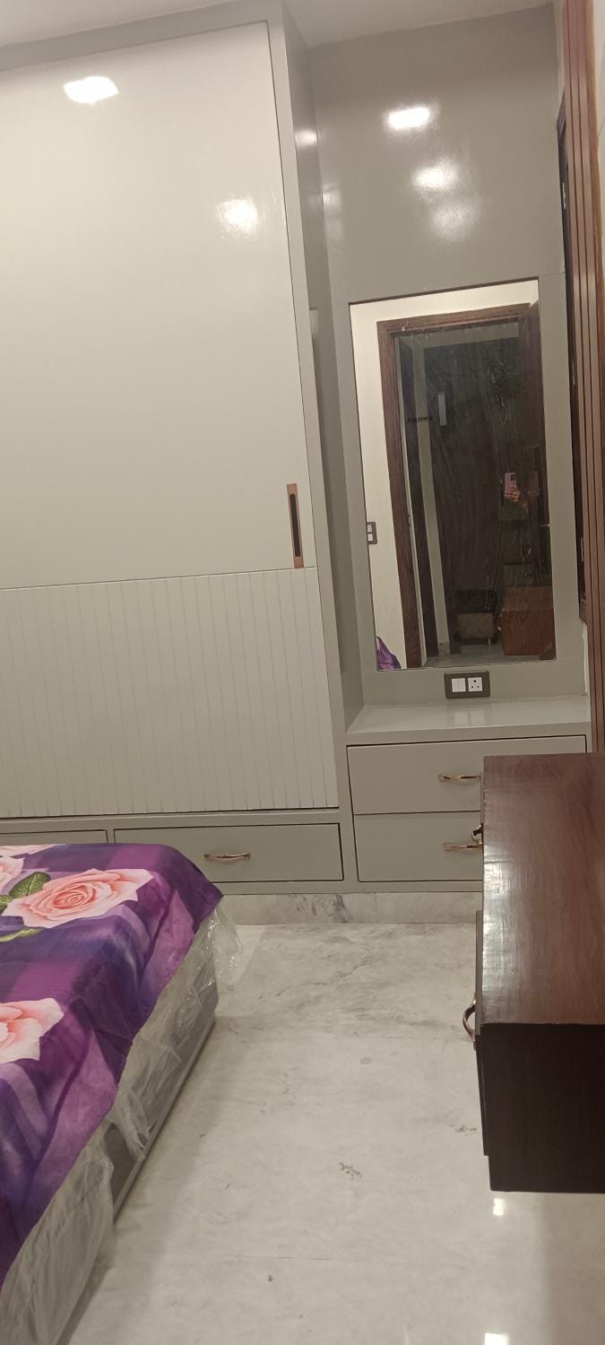 Vallabh Residency Apartment in Delhi