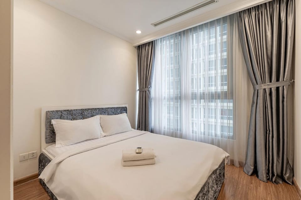 Vinhome Central Park 2 Bedroom Apartment in Ho Chi Minh City