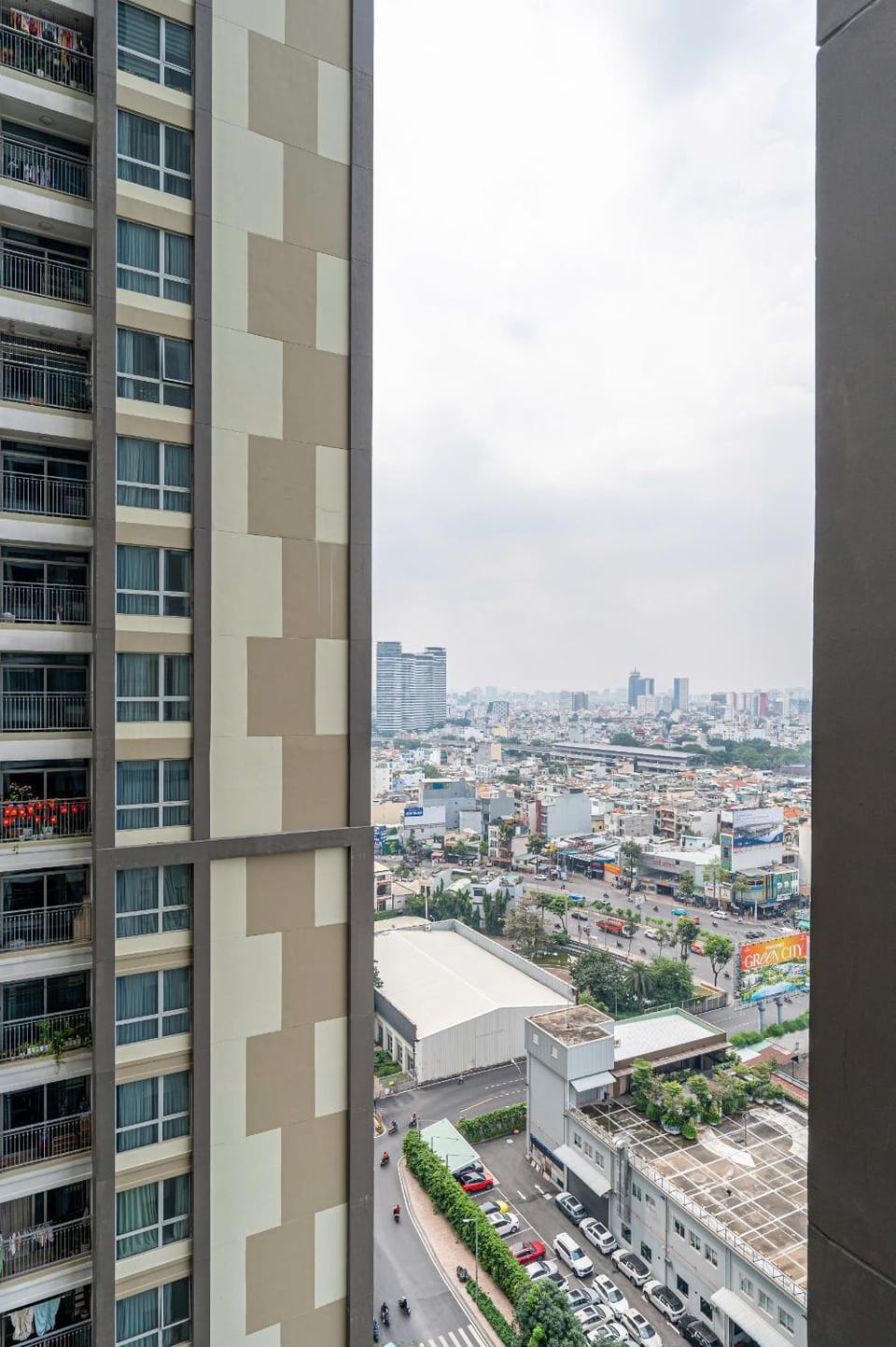 Vinhome Central Park 2 Bedroom Apartment in Ho Chi Minh City