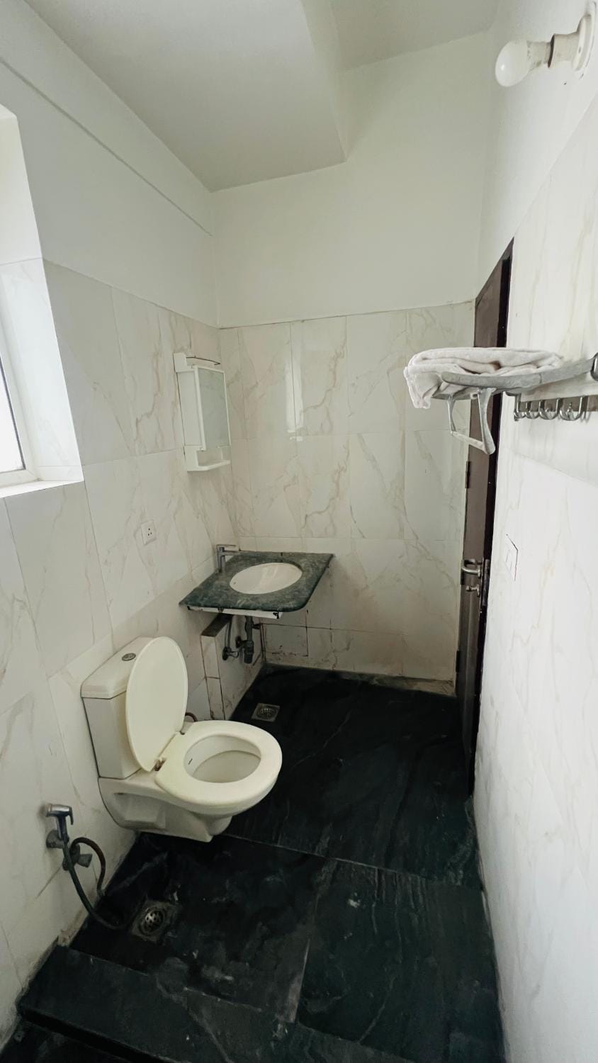 The Comfort stays gomti nagar Apartment in Lucknow