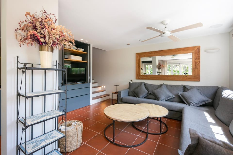 Property building, Living room
