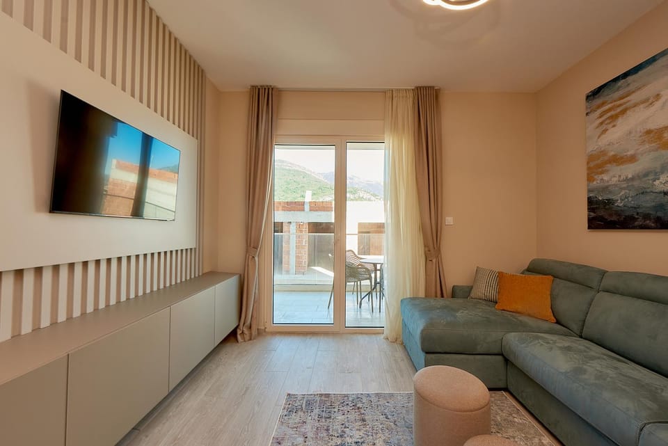 TV and multimedia, Seating area