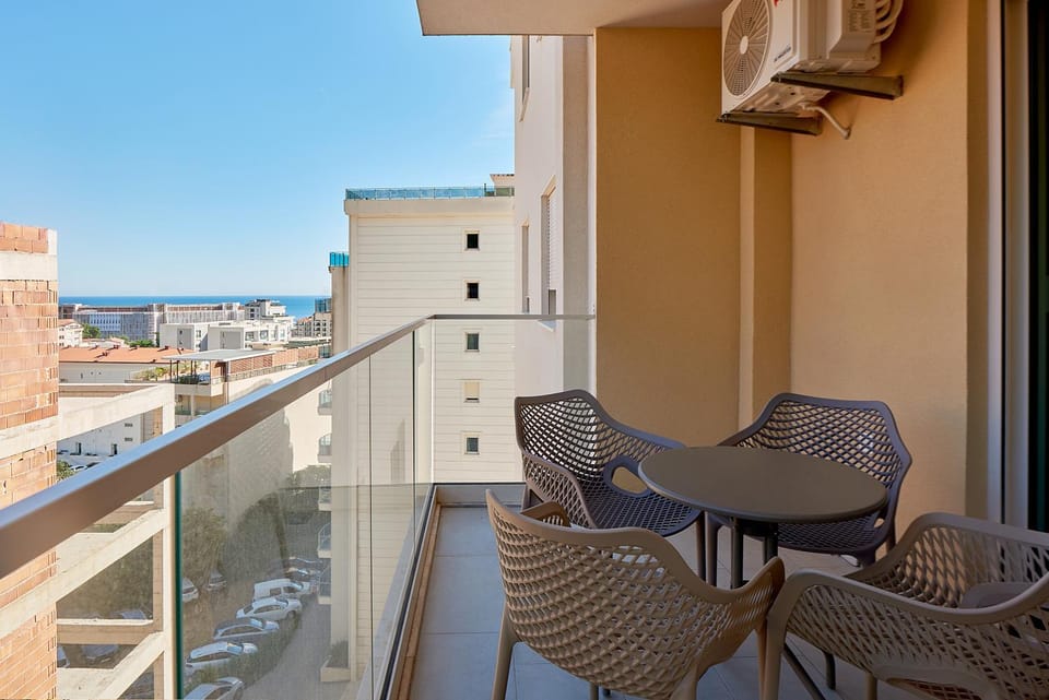View (from property/room), Balcony/Terrace, Seating area