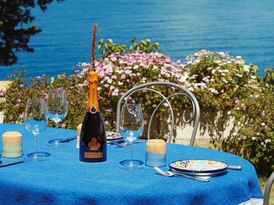 Garden, View (from property/room), Garden view, Sea view, Breakfast, Lunch, Dinner