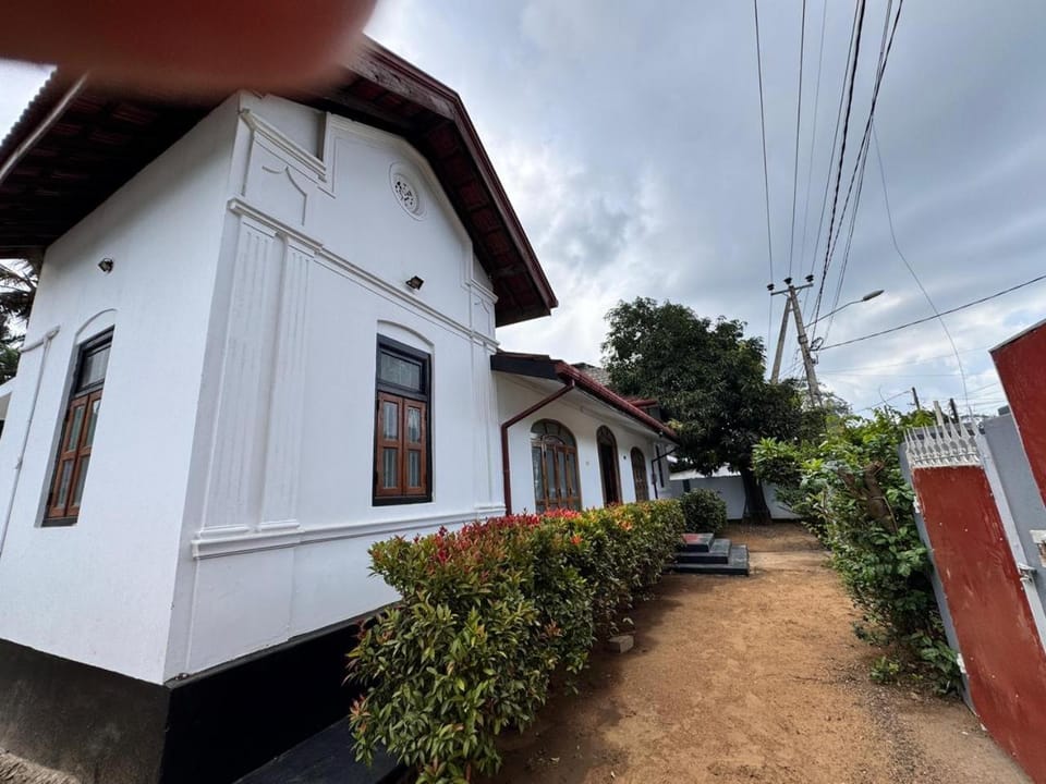 Radiance Inn Villa in Sri Lanka