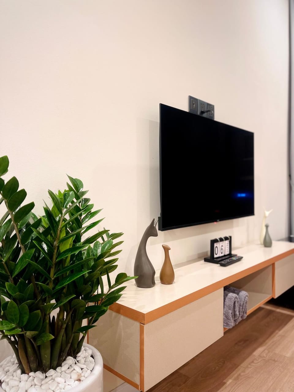 Căn hộ cao cấp Icon40 Apartment in Vietnam