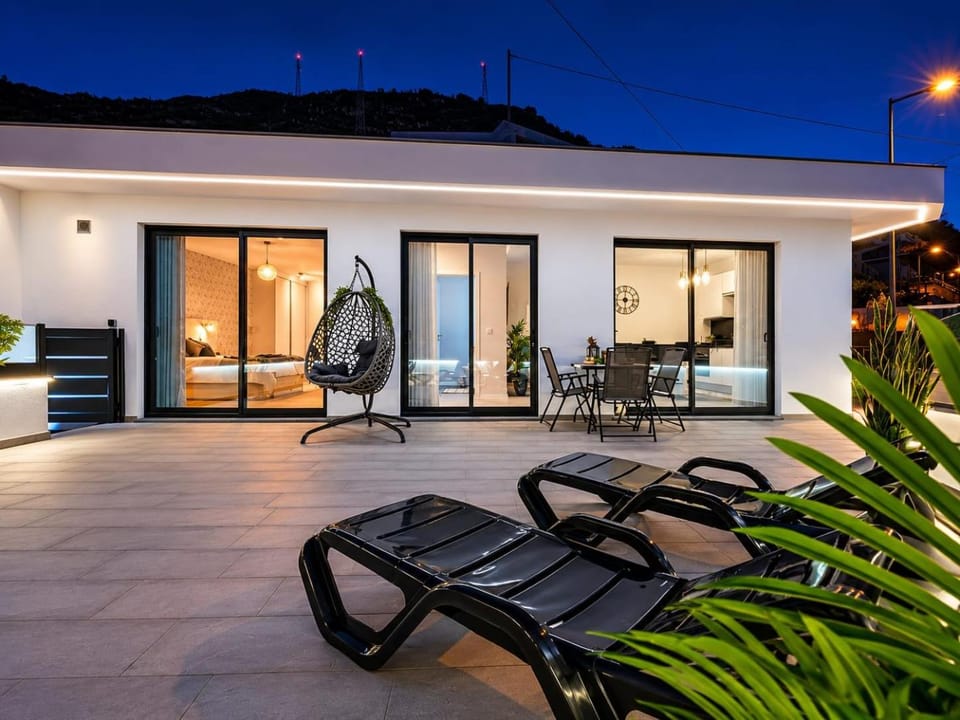 Balcony/Terrace, Balcony/Terrace