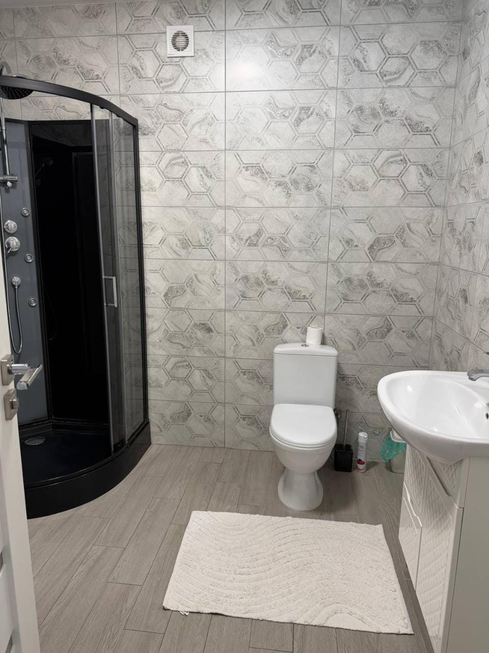 Центр, ЖК ''Яровиця'', 2х кімнатна Apartment in Ukraine