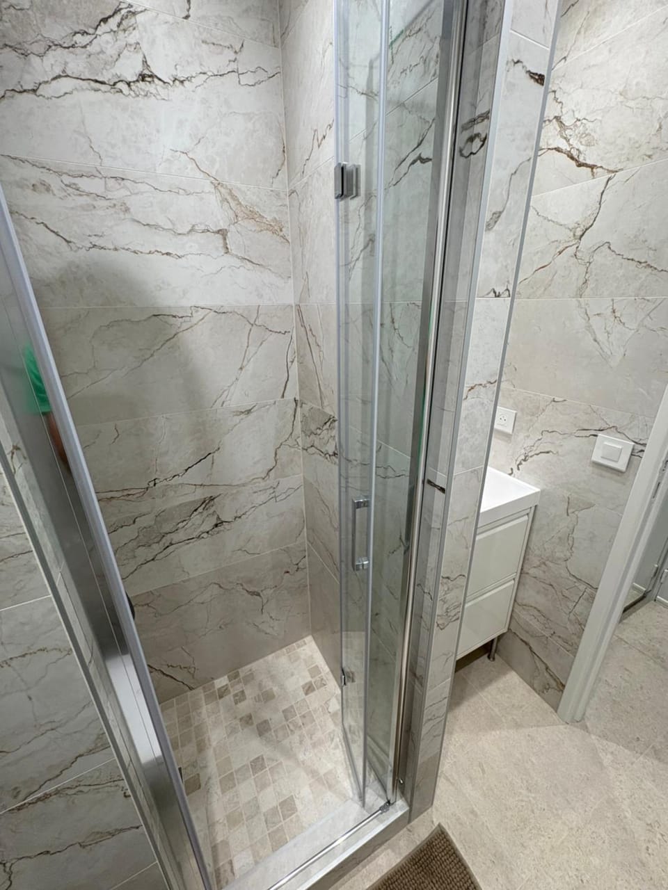 Shower, Bathroom