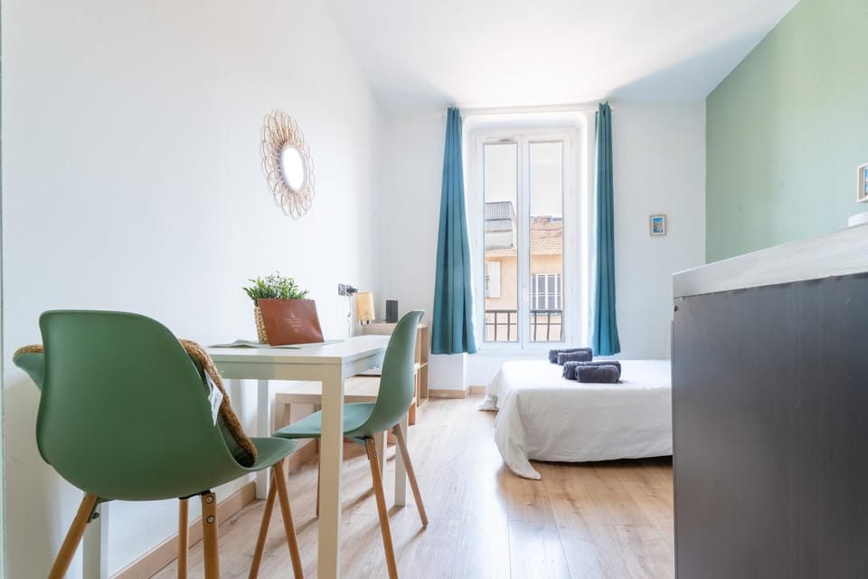 Nice Connection Apartment in Nice