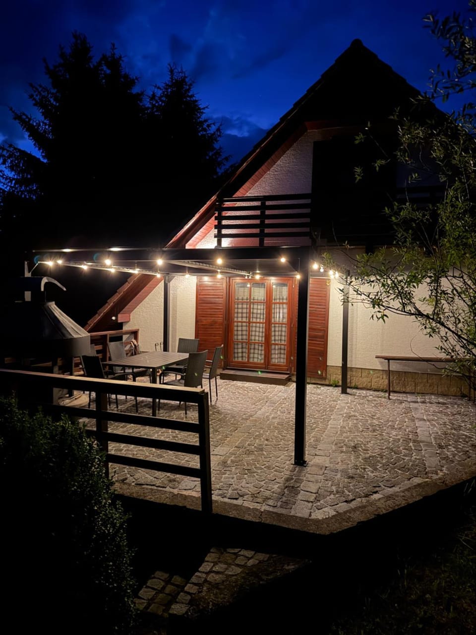 Property building, Night