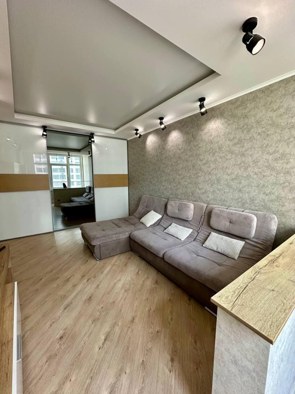 EM Apartment 32 жемчужина 13 этаж Apartment in Odessa