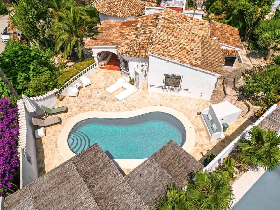 Mediterranean Villa, Private Pool , Chill-Out , BBQ Villa in Marina Alta