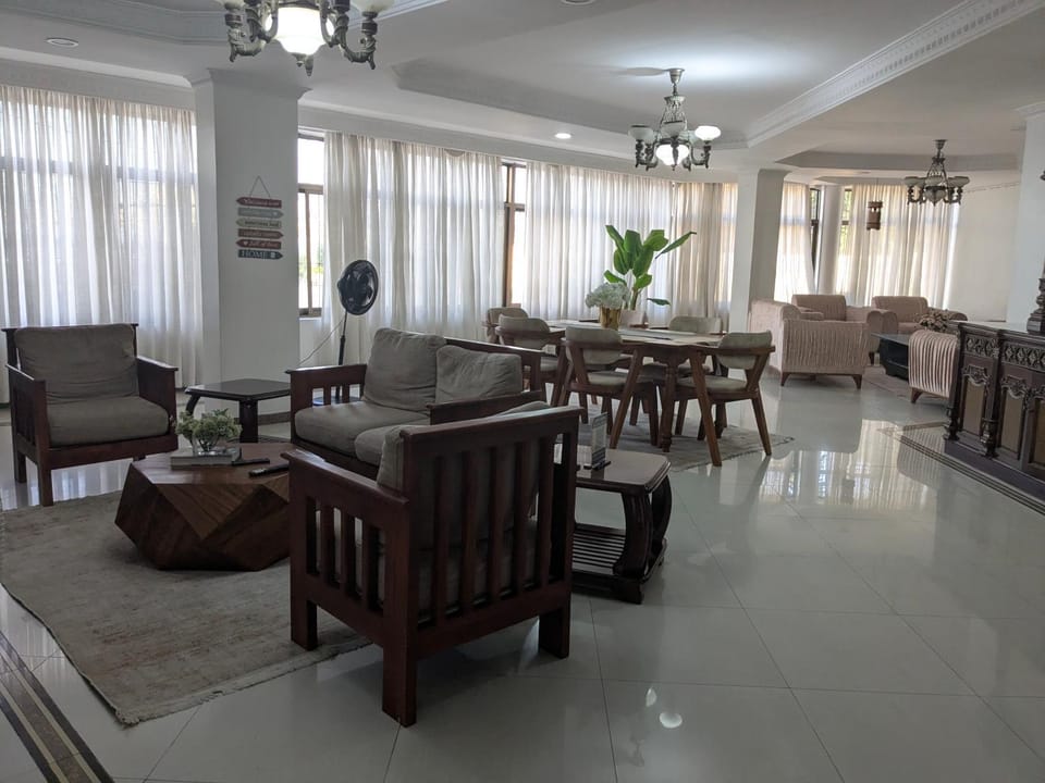 View (from property/room), Living room, Decorative detail, Seating area, Dining area, Landmark view, Pool view, Sea view, Dinner, internet, VIP, air conditioner
