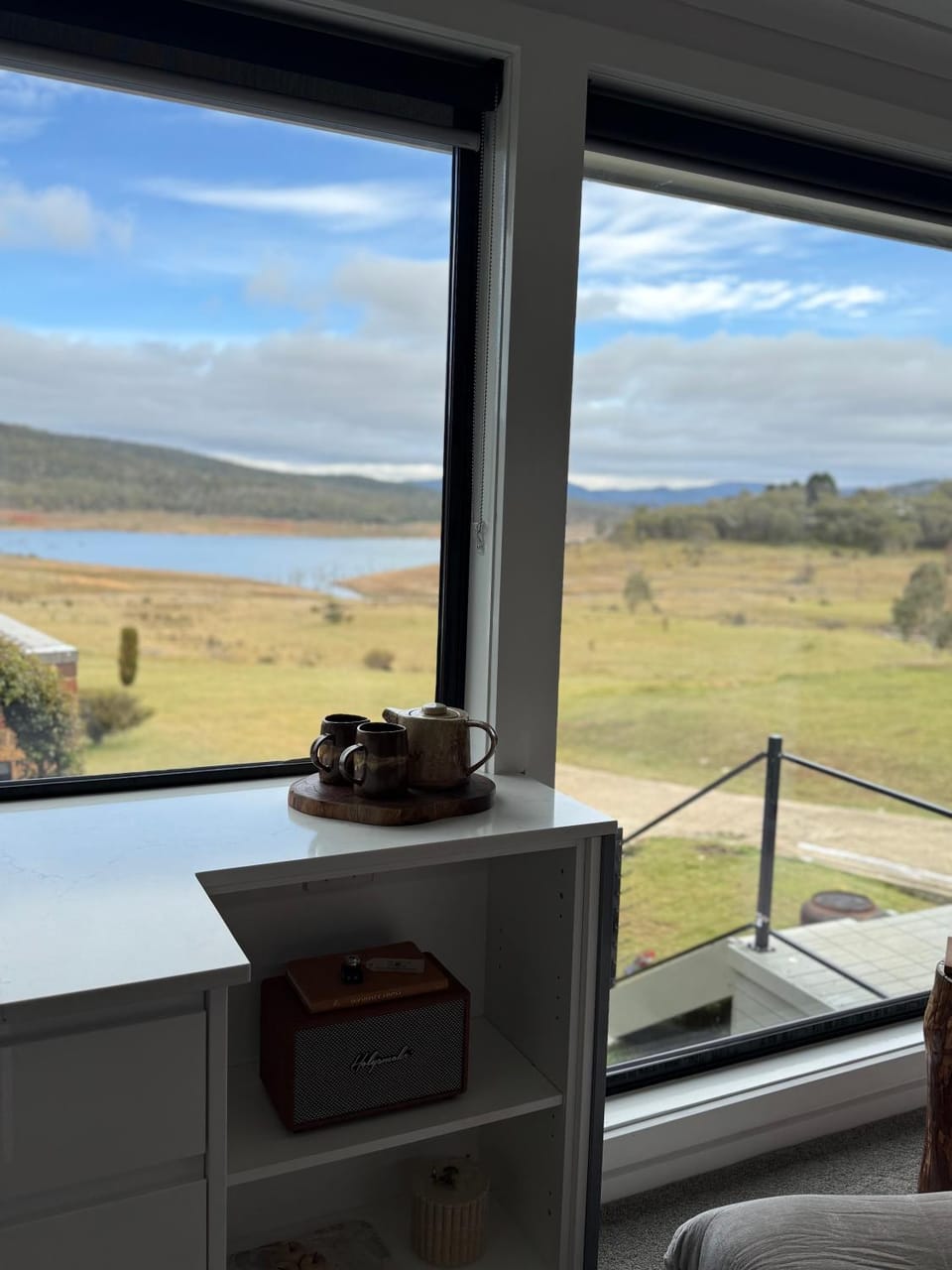 Natural landscape, Kitchen or kitchenette, Lake view, Mountain view