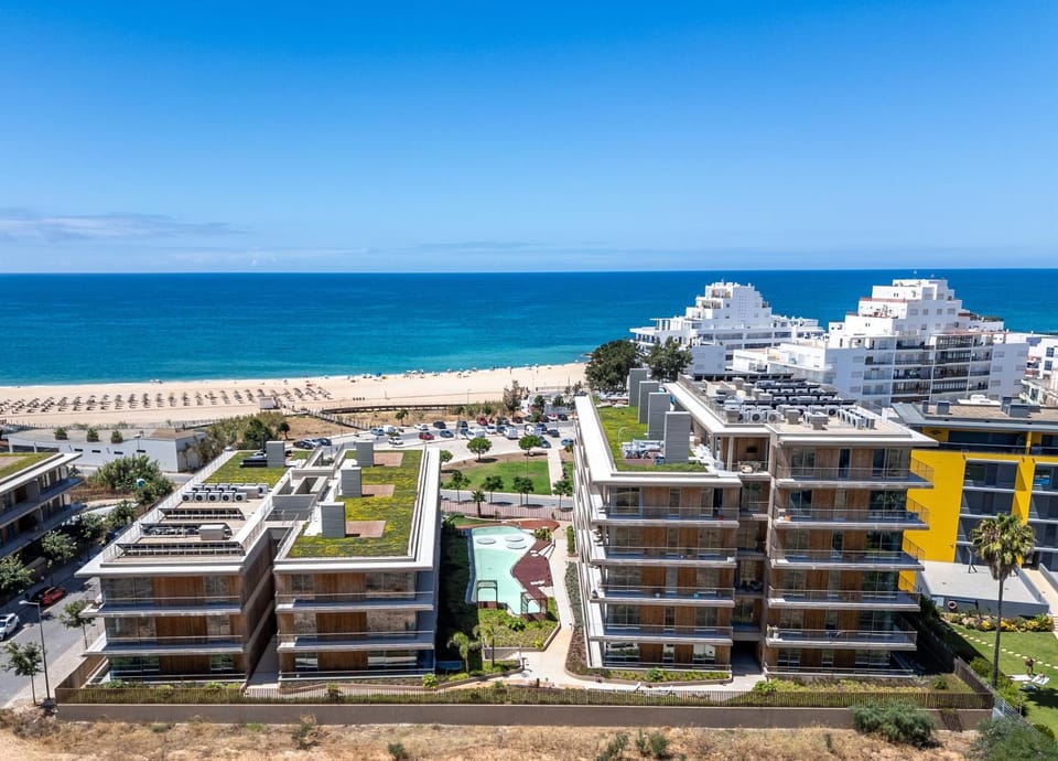 Beachfront 2 Bedroom Apartment in Quarteira Apartment in Quarteira