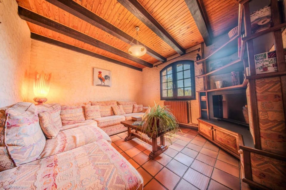 Gite du Puy de La Besse House in Nouvelle-Aquitaine