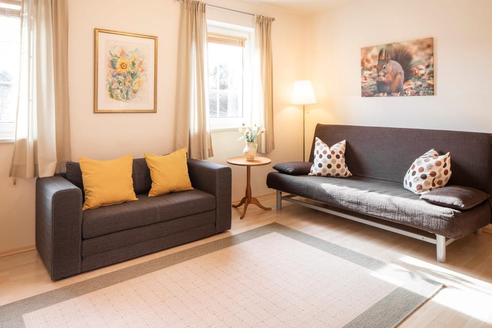 Living room, Photo of the whole room