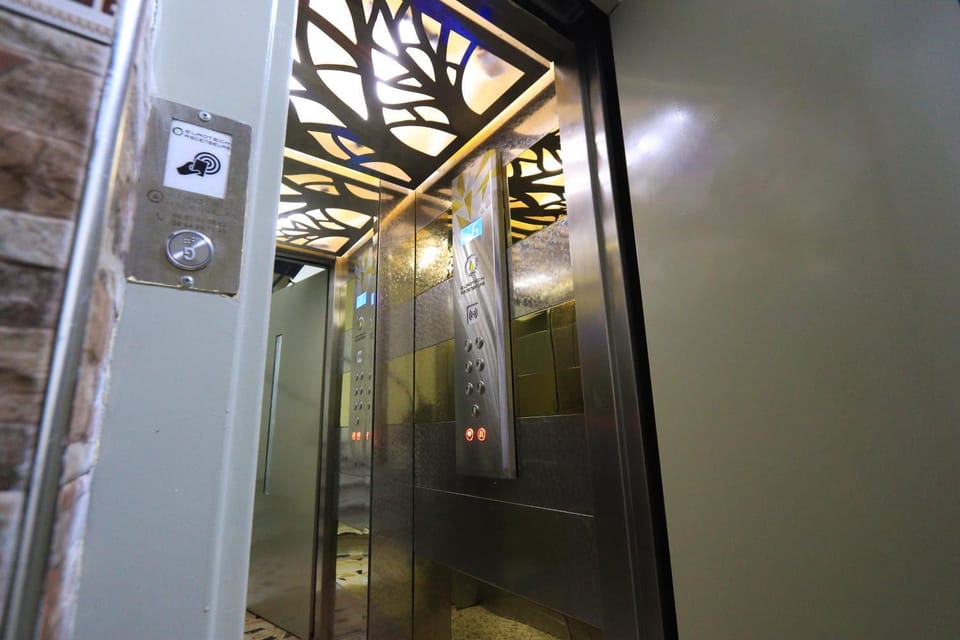 elevator