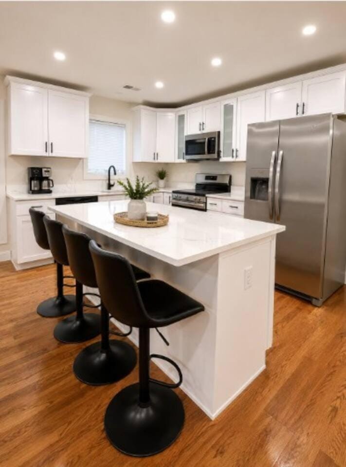 Kitchen or kitchenette, Dining area, dishwasher, oven, stove
