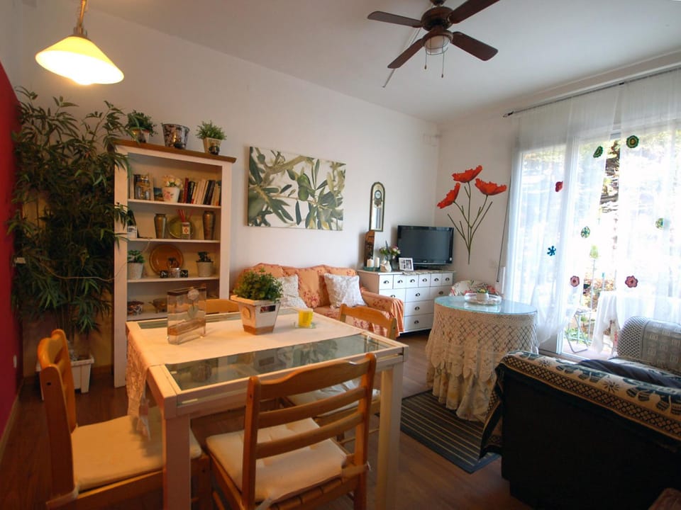 TV and multimedia, Dining area