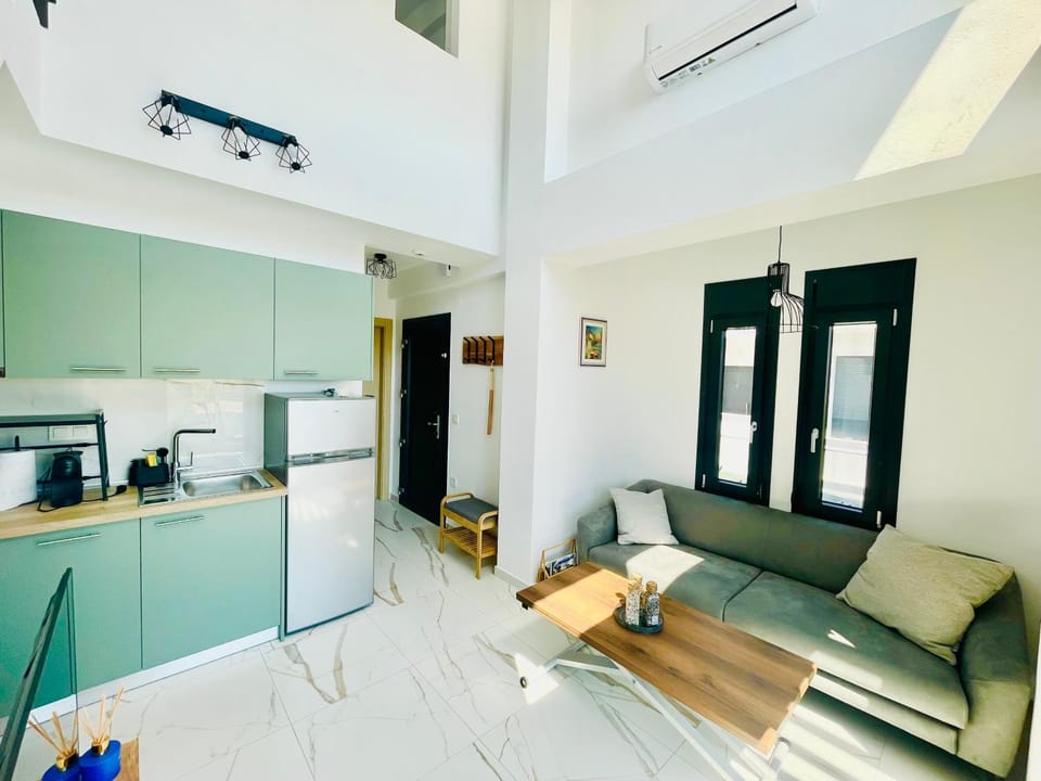 Kitchen or kitchenette, Living room, Seating area