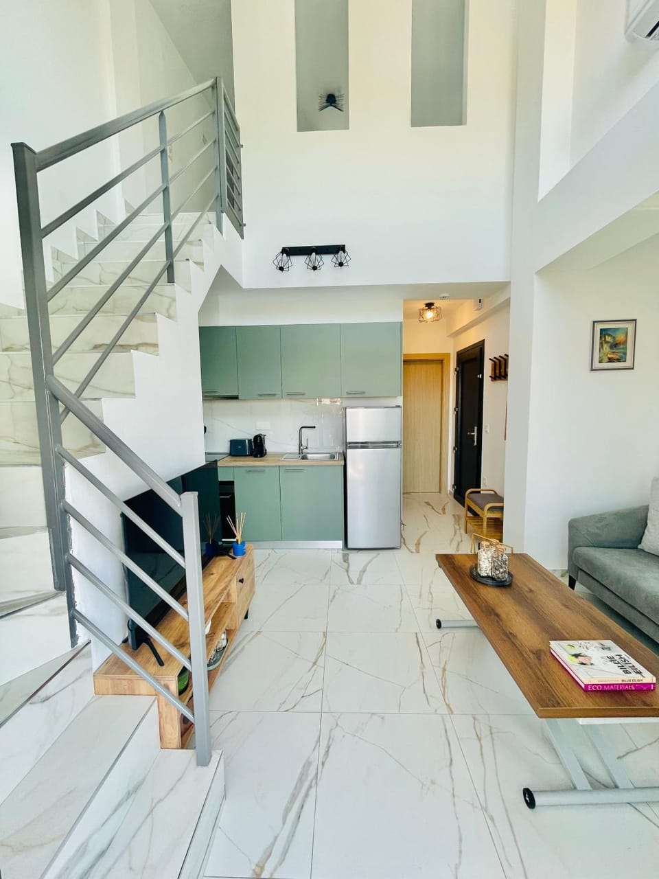 TV and multimedia, Seating area, kitchen