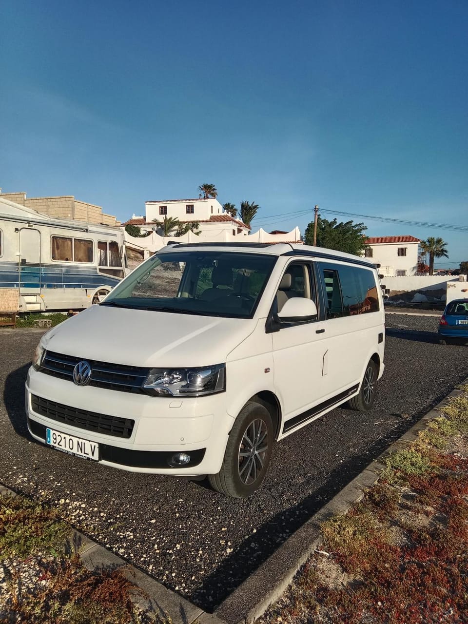 Nomad Campers VW California Luxury tent in Abona
