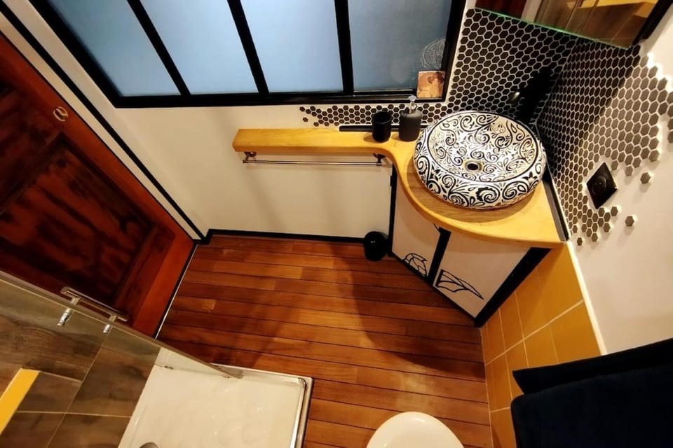 Appartement de charme au cœur du village Apartment in Occitanie