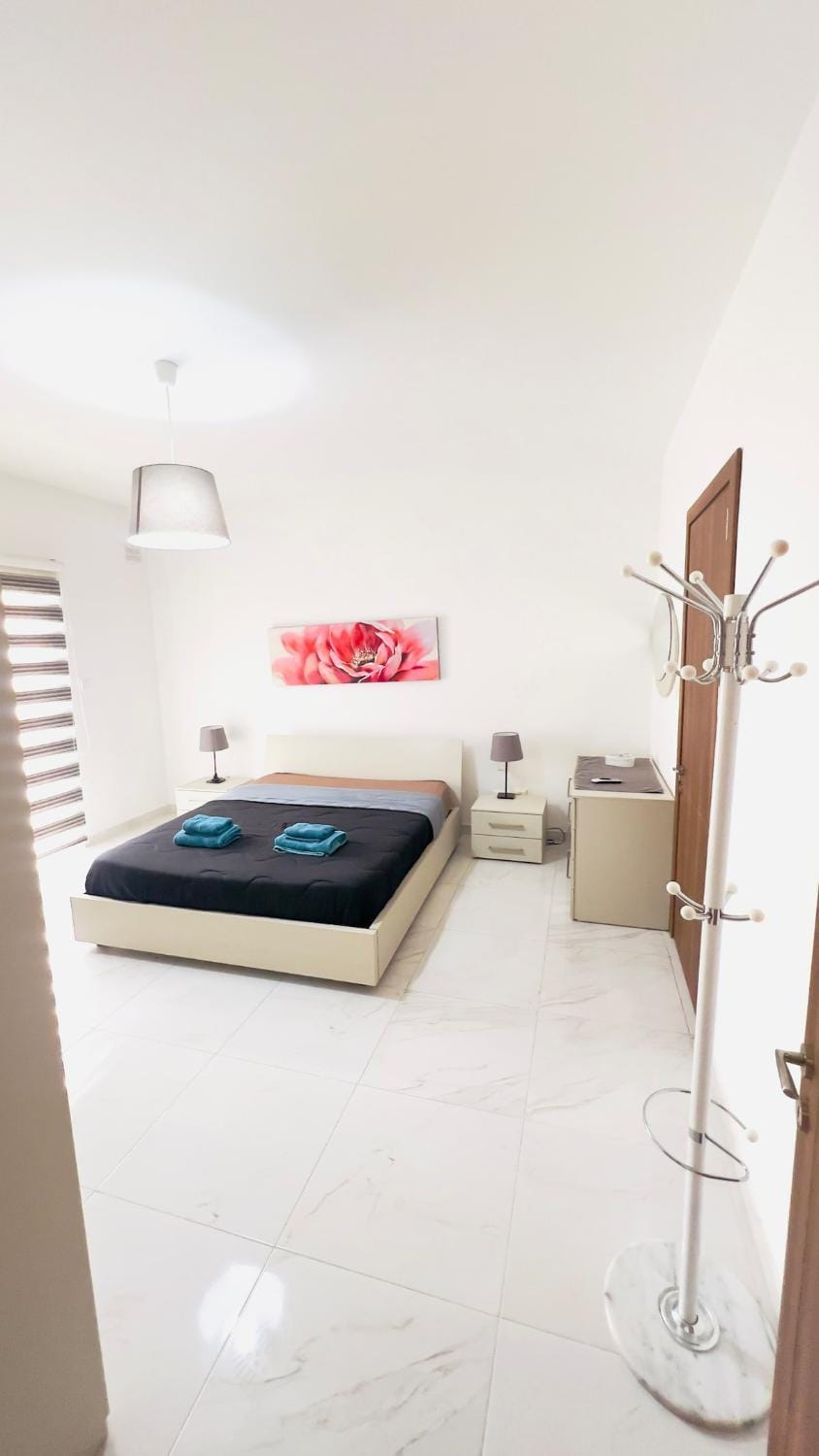 Bedroom, wardrobe