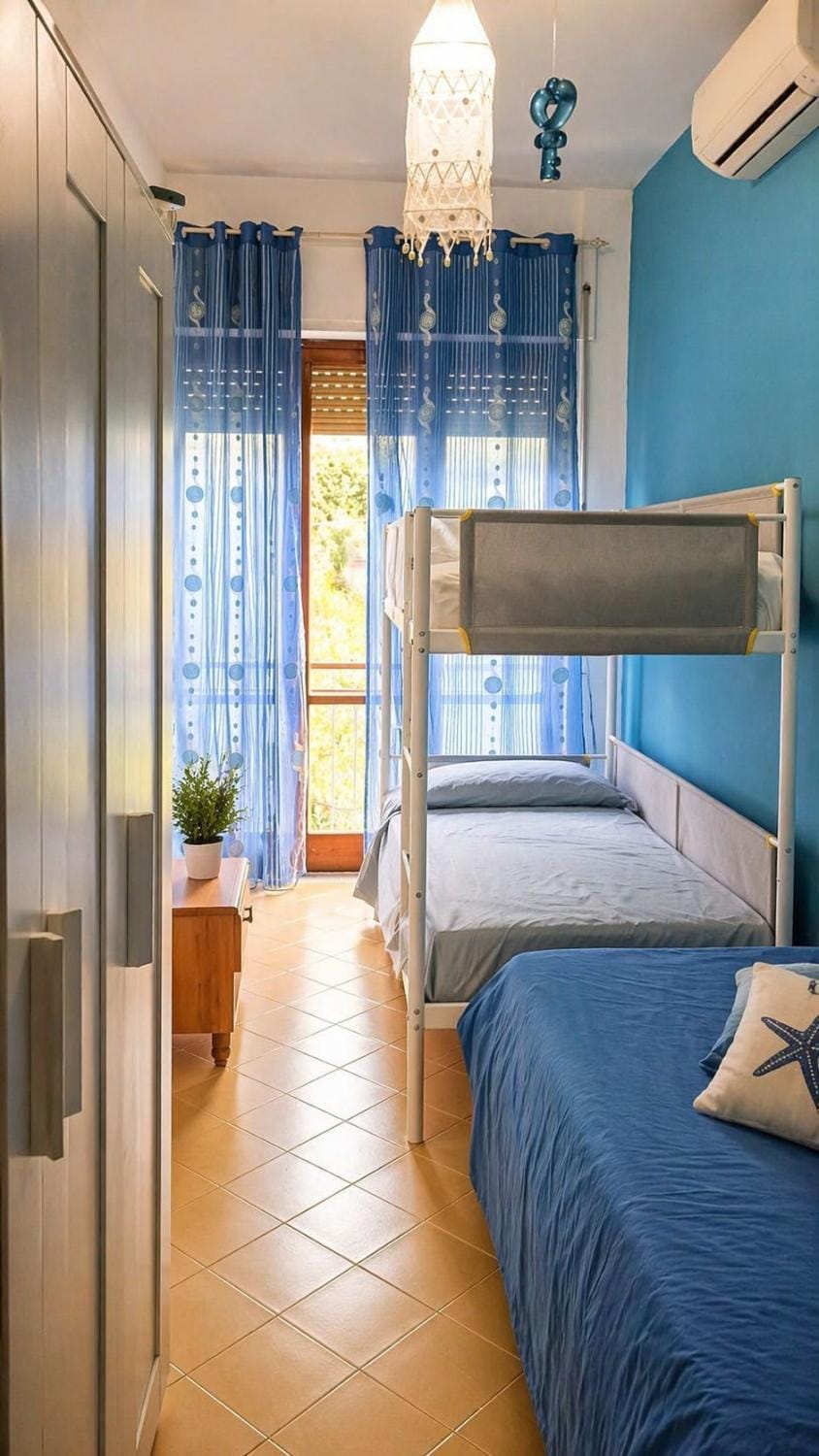 Bed, Bedroom, bunk bed