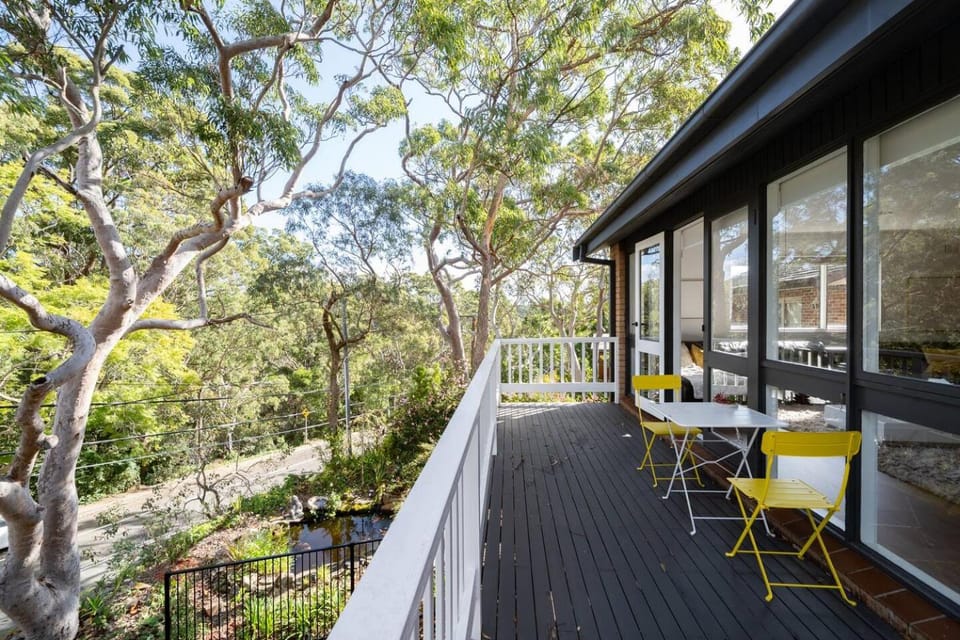 View (from property/room), Balcony/Terrace, Garden view
