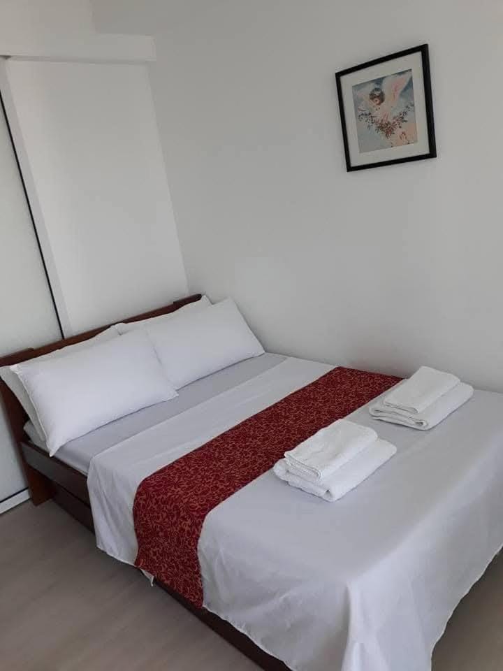 Azure Urban Resort Residences Apartment in Las Pinas