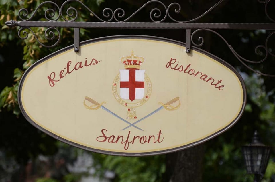 Relais Ristorante Sanfront Hotel in Piedmont