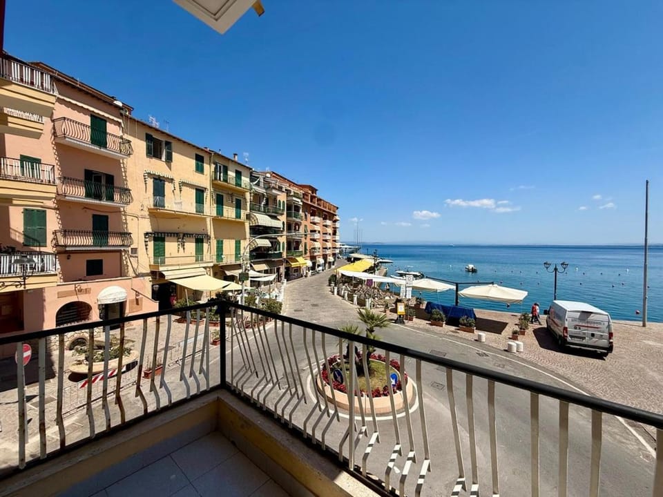 Casa Piazza dei Rioni Apartment in Porto Santo Stefano
