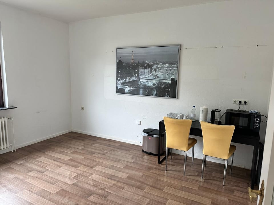 Coffee/tea facilities, Dining area