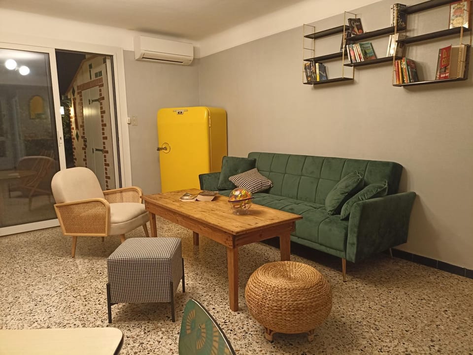 Living room, air conditioner
