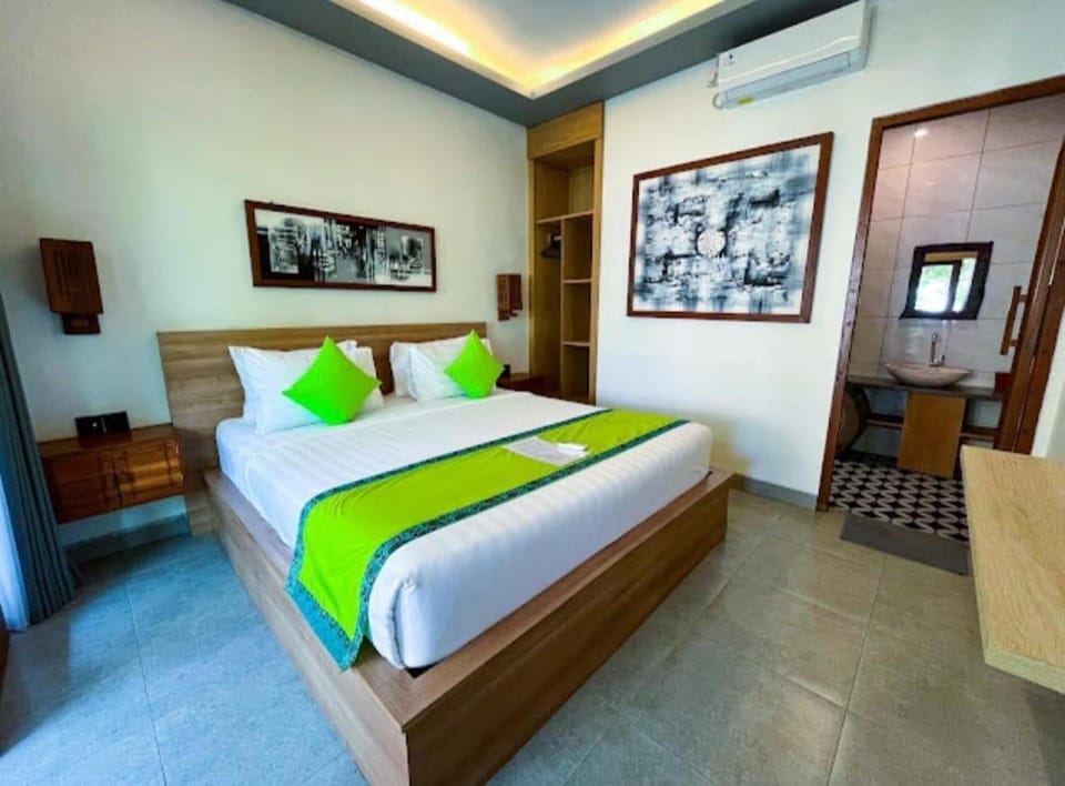 Bed, Photo of the whole room