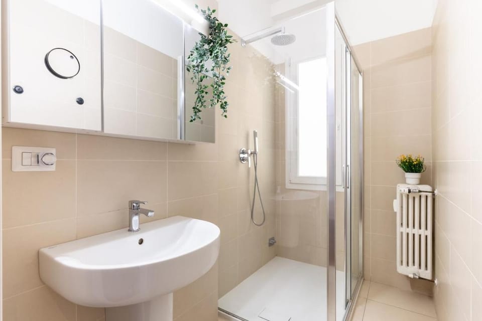 Central Station-Duomo - 2 Bedrooms & 2 Terrace Apartment in Milan