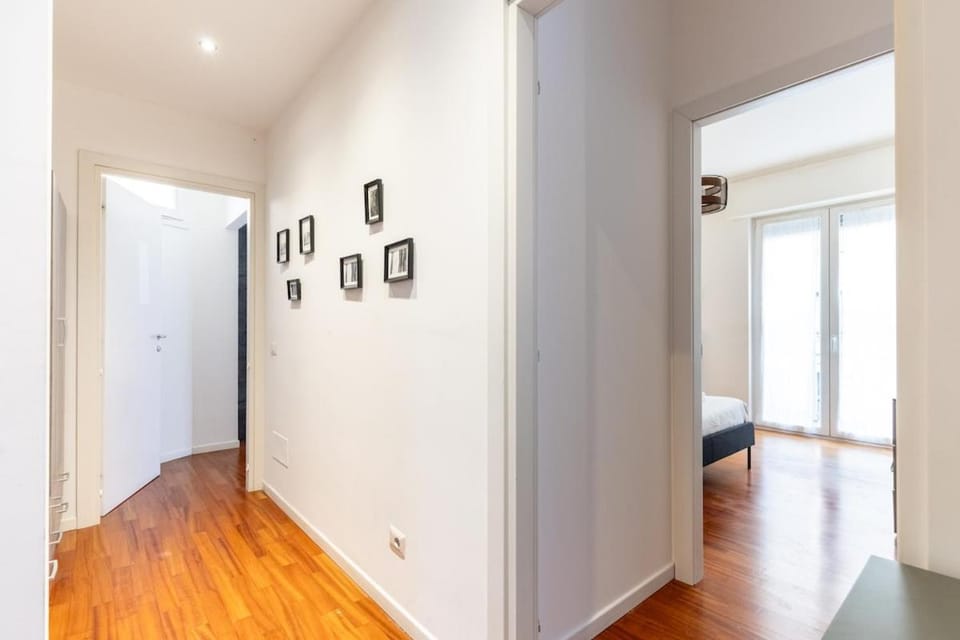 Central Station-Duomo - 2 Bedrooms & 2 Terrace Apartment in Milan