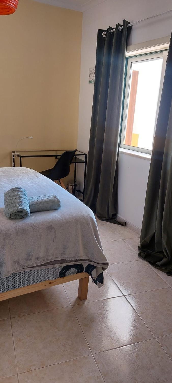 Comfortable room with shared bathroom near Lagos Harbour Vacation rental in Lagos