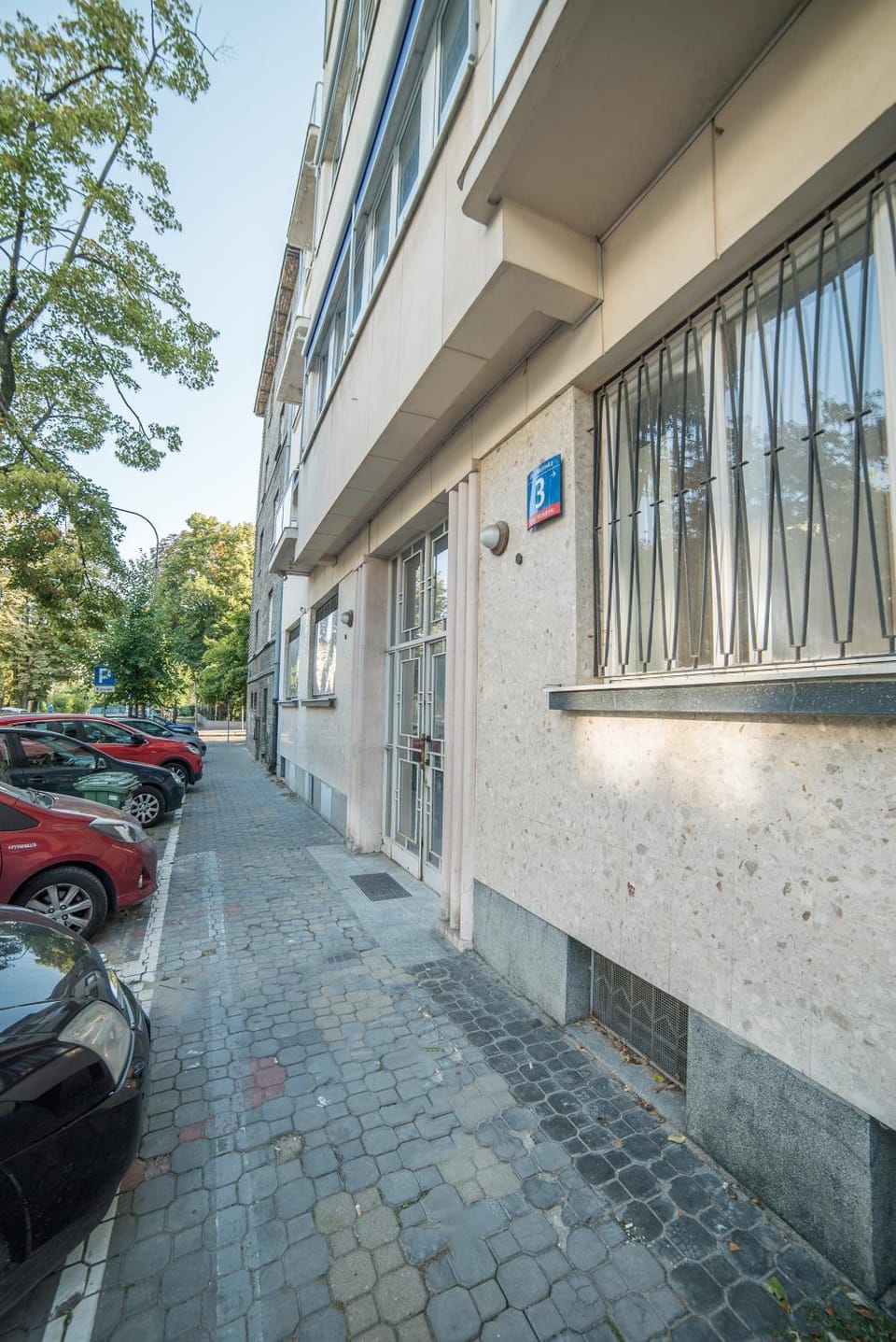 Property building, Street view